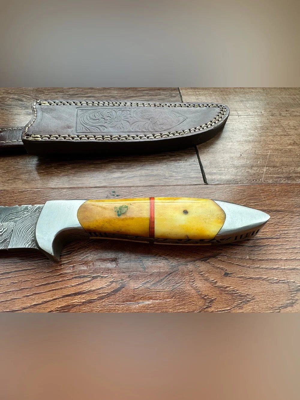 Handmade Damascus Steel Hunting Knife with Yellow Camel Bone Handle